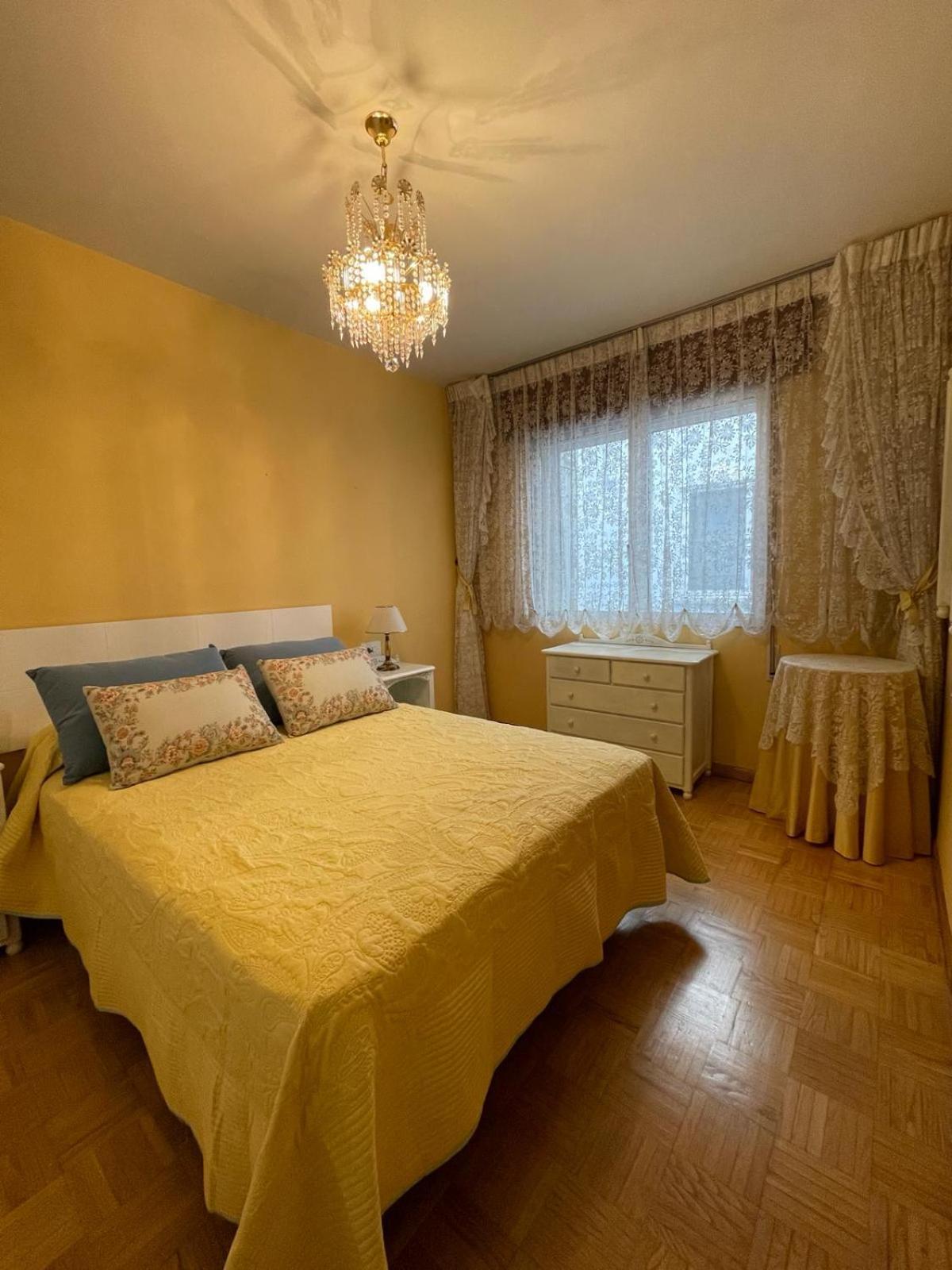 קמבדוס Apartamento Curros Enriquez מראה חיצוני תמונה