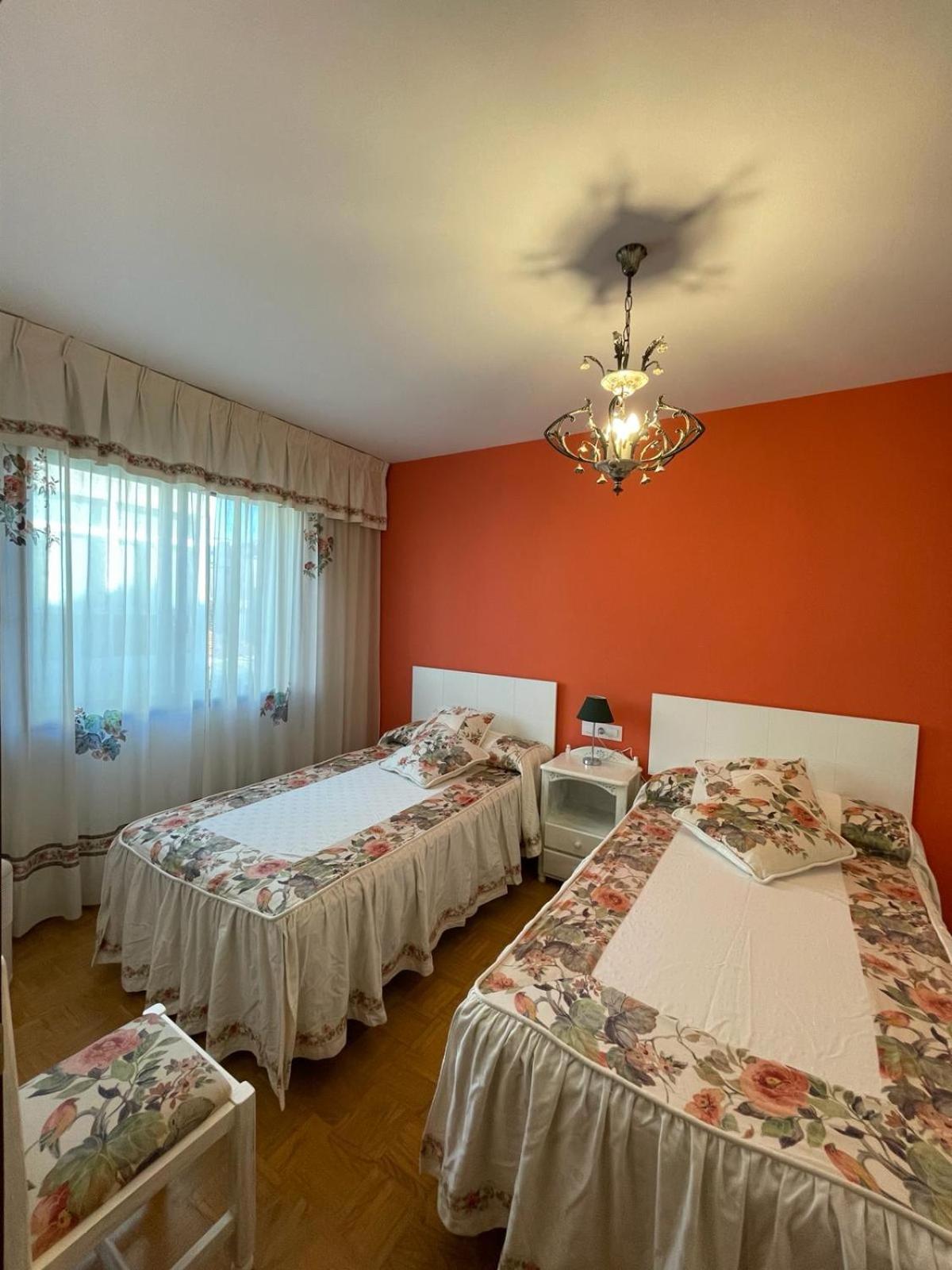 קמבדוס Apartamento Curros Enriquez מראה חיצוני תמונה