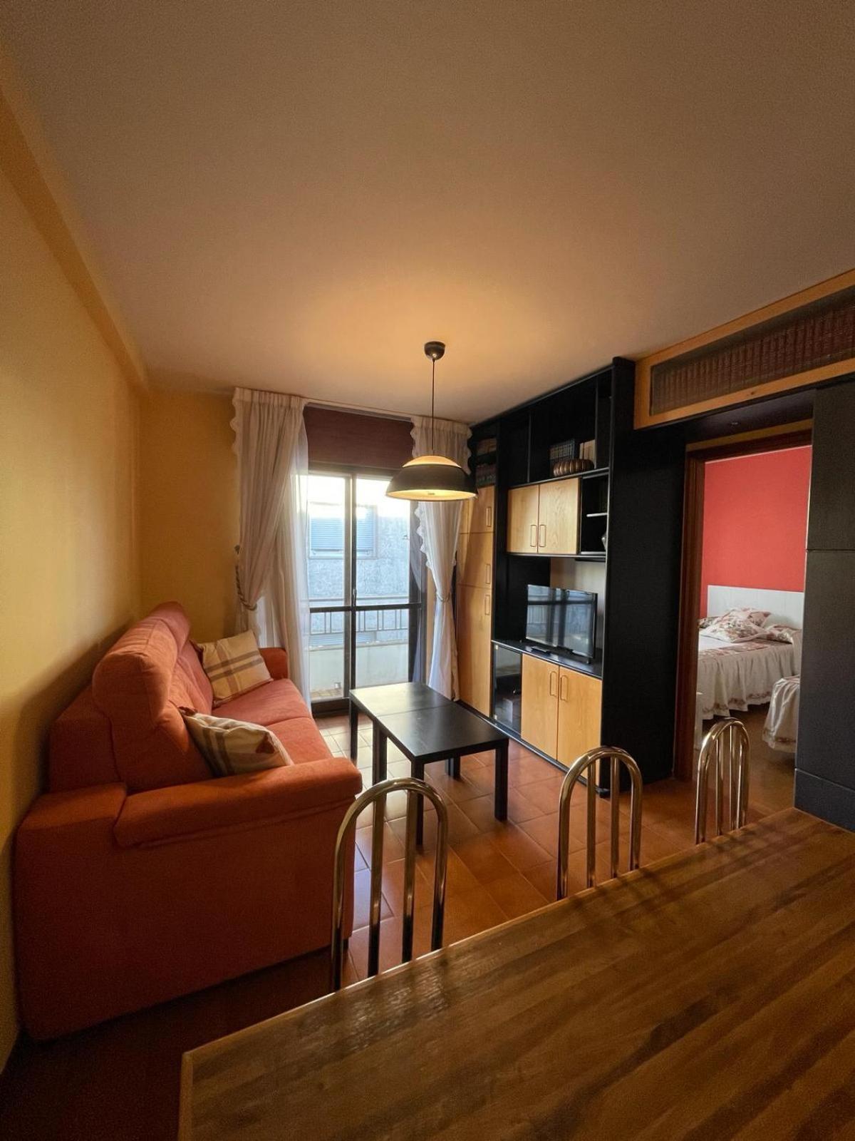 קמבדוס Apartamento Curros Enriquez מראה חיצוני תמונה